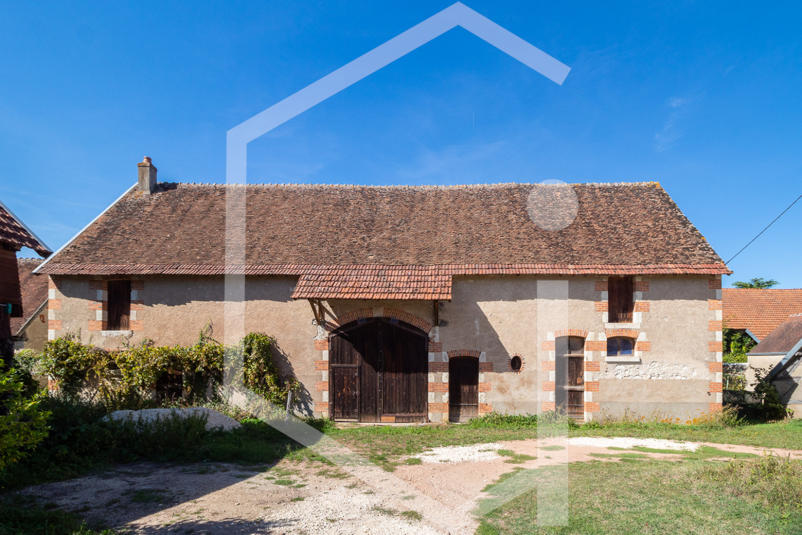 Vente Corps de ferme à rénover avec grand potentiel dans un secteur prisé